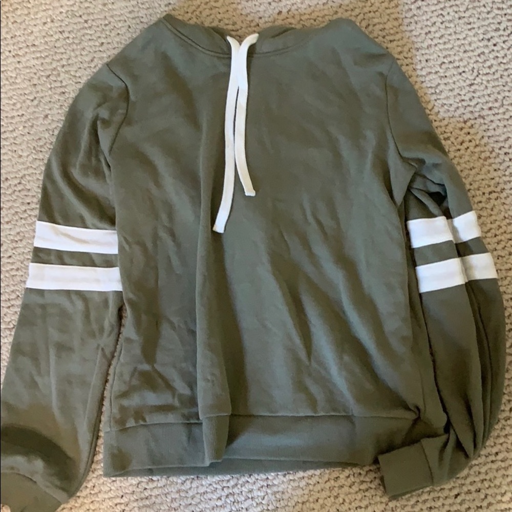 Army green pull over